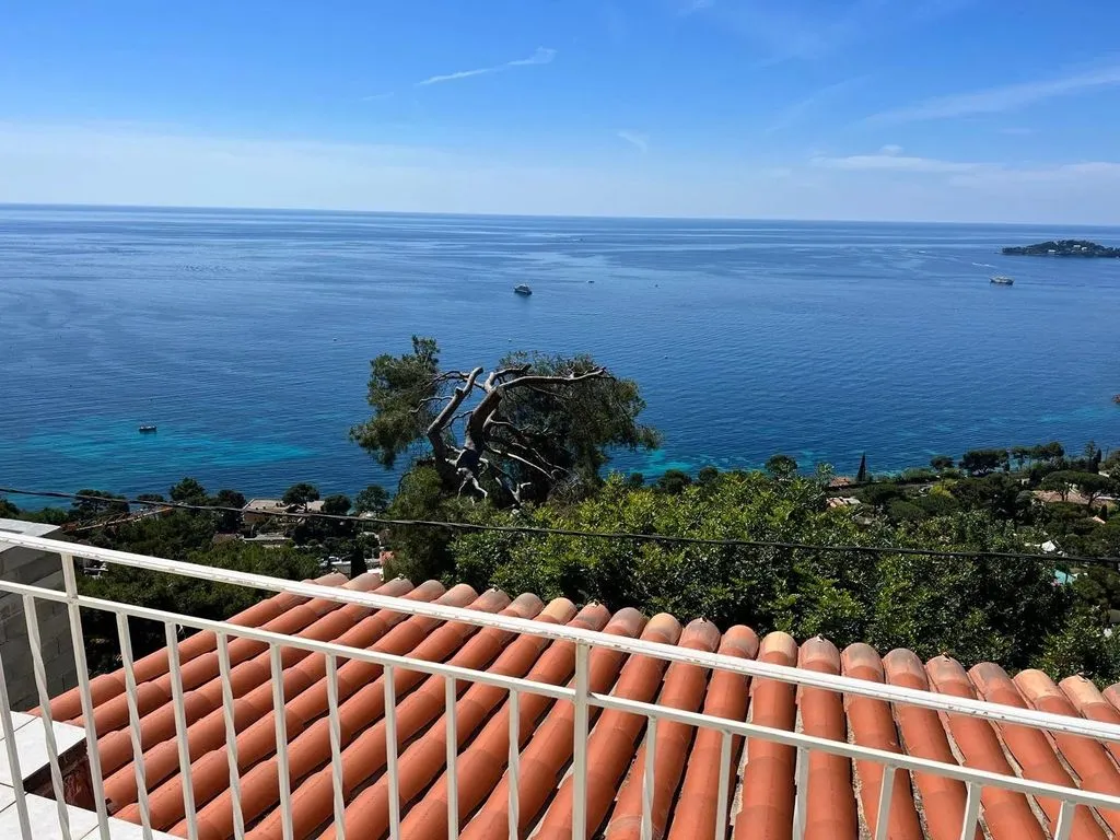 Rõdu - Luxury Apartment with Sea View in Èze