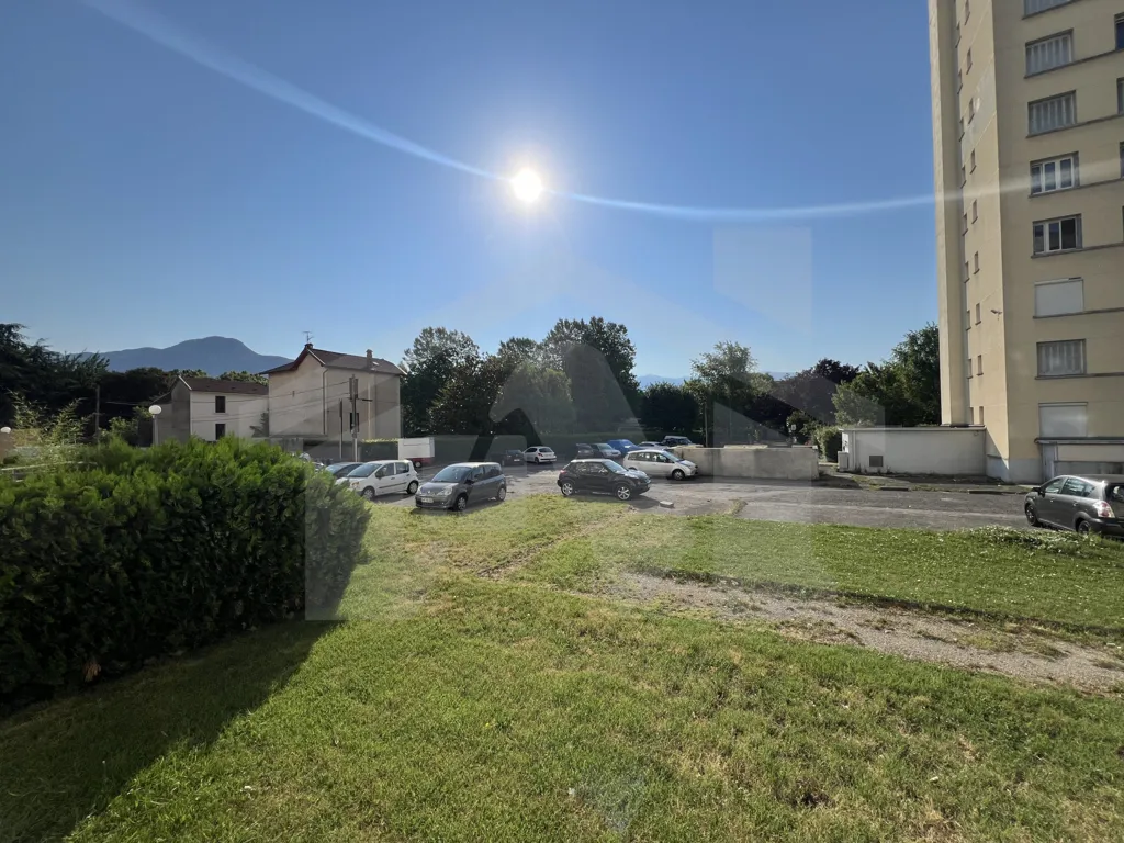Jardin - Appartement 2P+C avec Parking à Fontaine