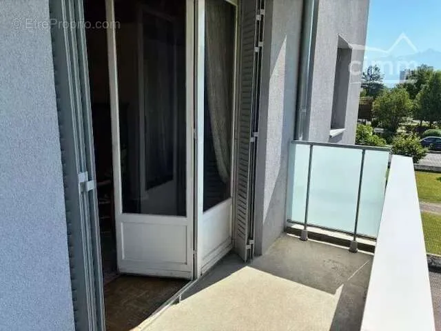 Balcon - Appartement T5 Traversant avec Balcon à Seyssins
