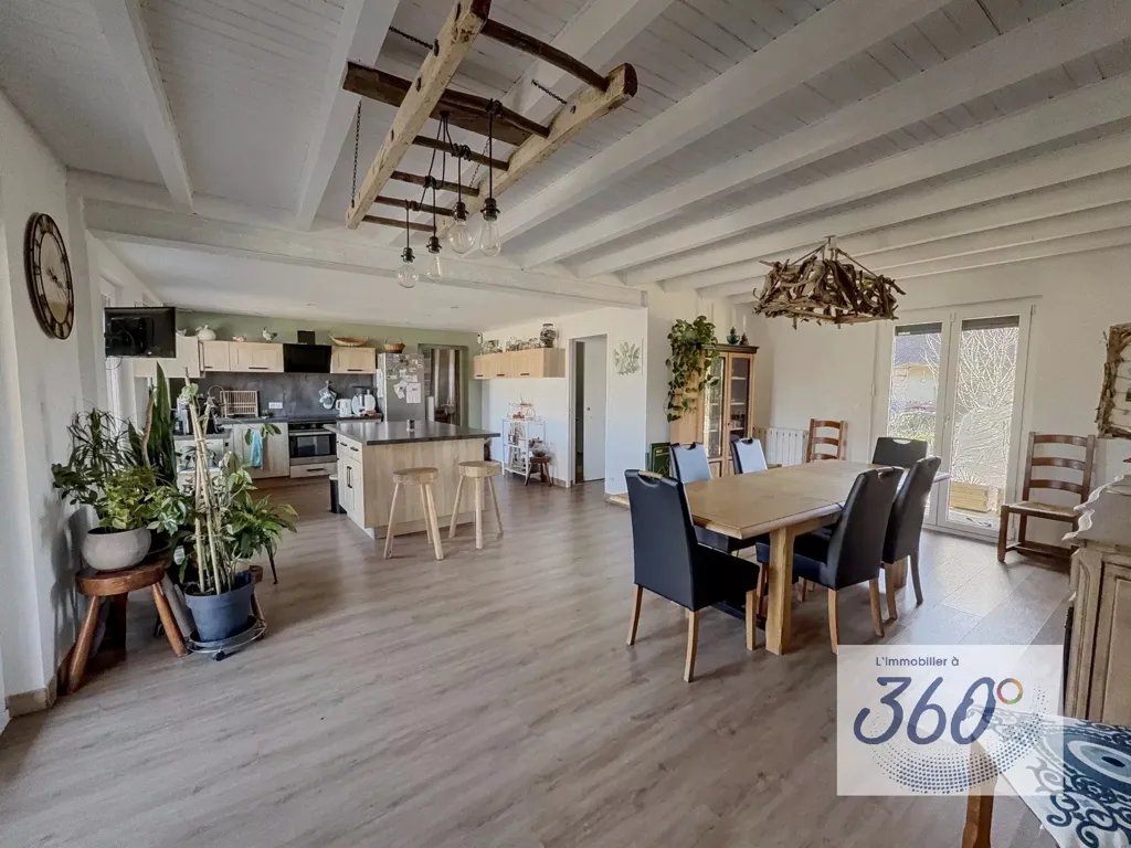 Söögituba - Renovated Farmhouse with Pool in Louhans