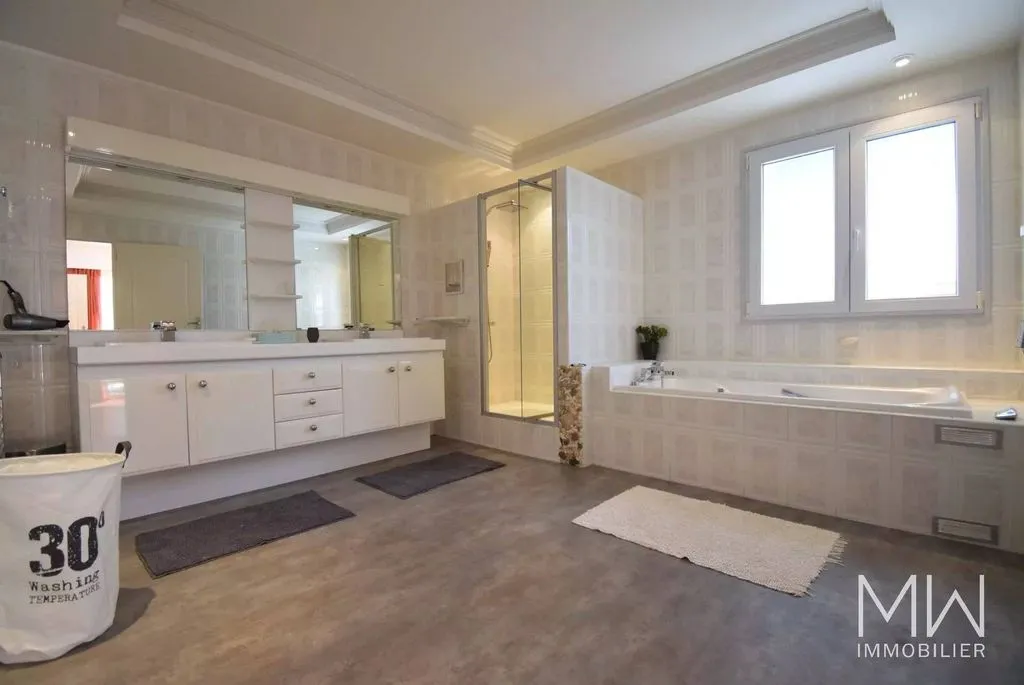 Salles de bain - Villa Luxueuse avec Piscine à Cap Ferret