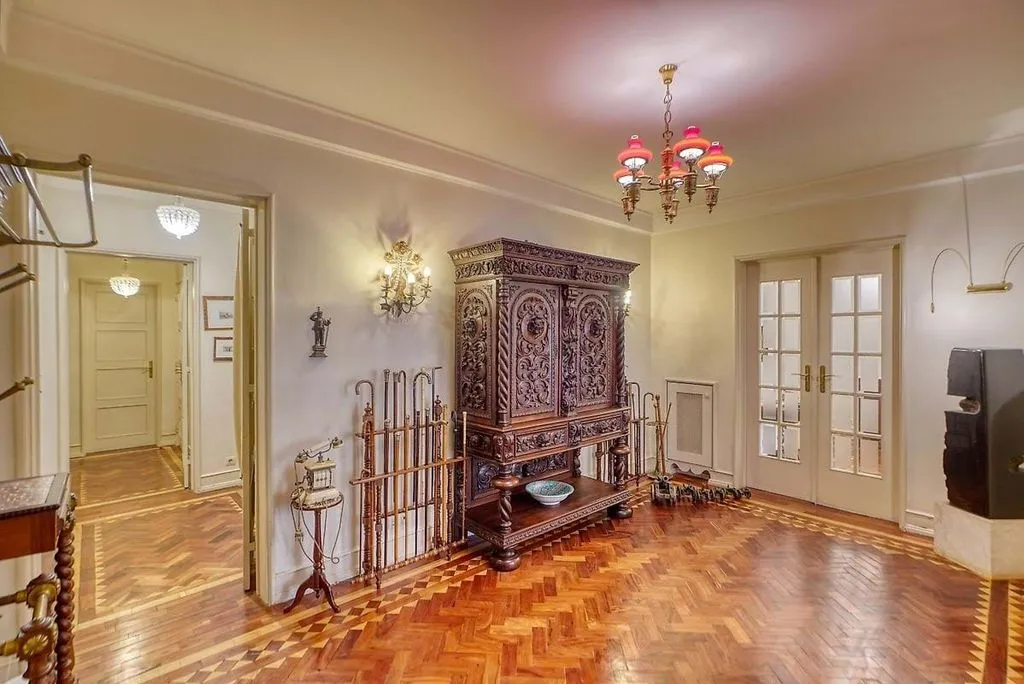 Esik - Luxury Flat with 5 Bedrooms in Avenidas Novas