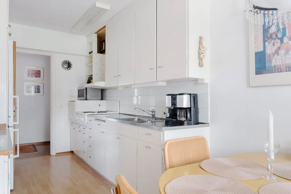 Salle à manger - Apartment with Two Balconies on Segevångsgatan