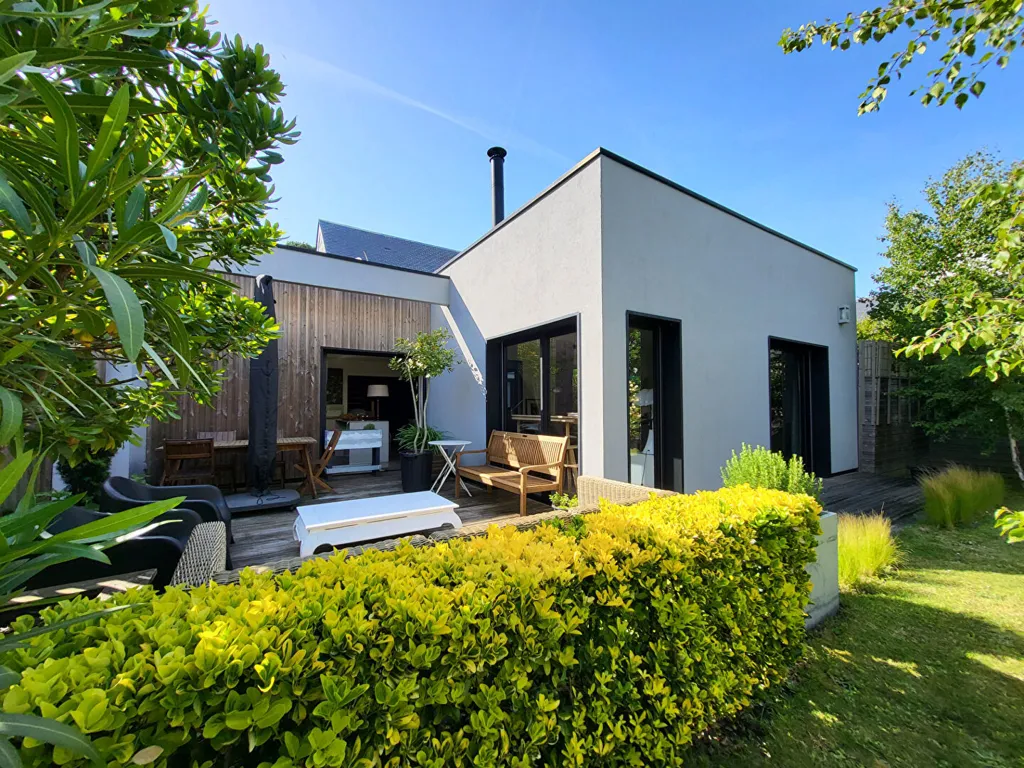 Jardin - Maison Moderne avec Jardin au Centre-Ville