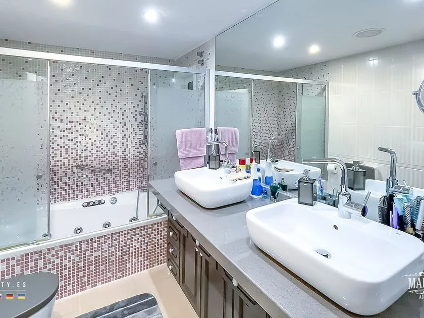 Salles de bain - Spacious Apartment with Terrace in Lloret De Mar