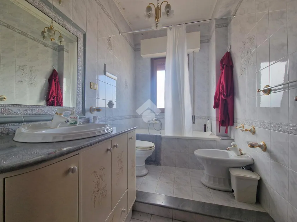 Salles de bain - Attic with Panoramic Terrace in Villabate