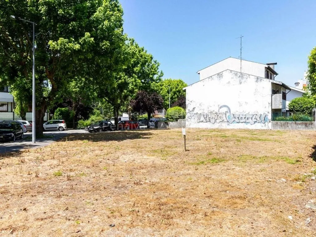 Jardin - Land with Planning Permission in Matosinhos