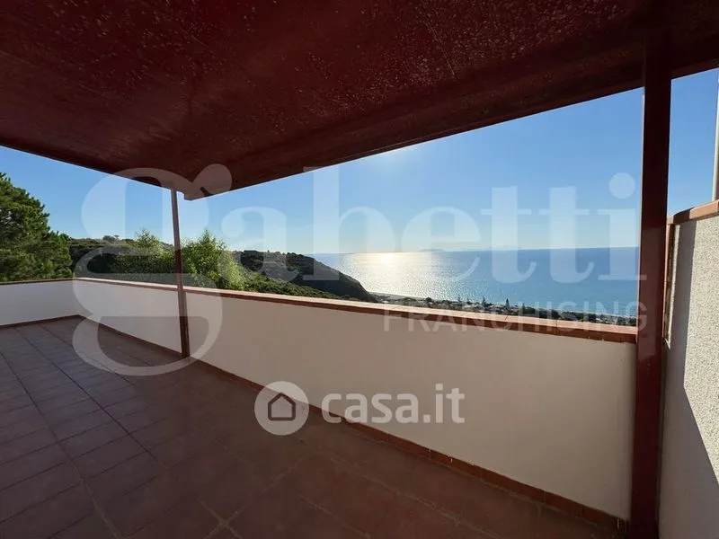 Terrasse - Panoramic Bilocale with Sea View in Marmora, Messina