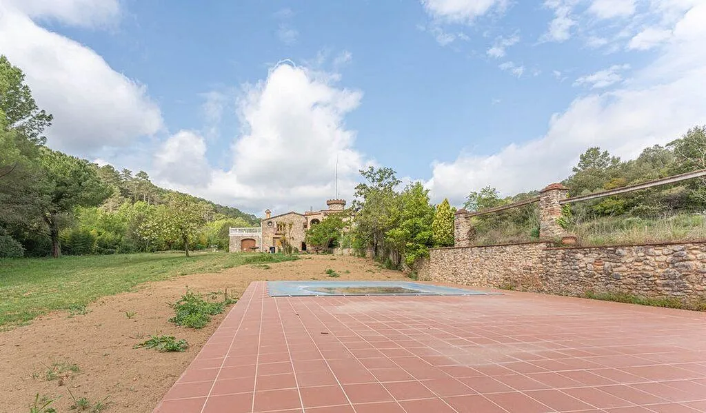 Piscine - Rustic Masia with Pool in Cabanelles
