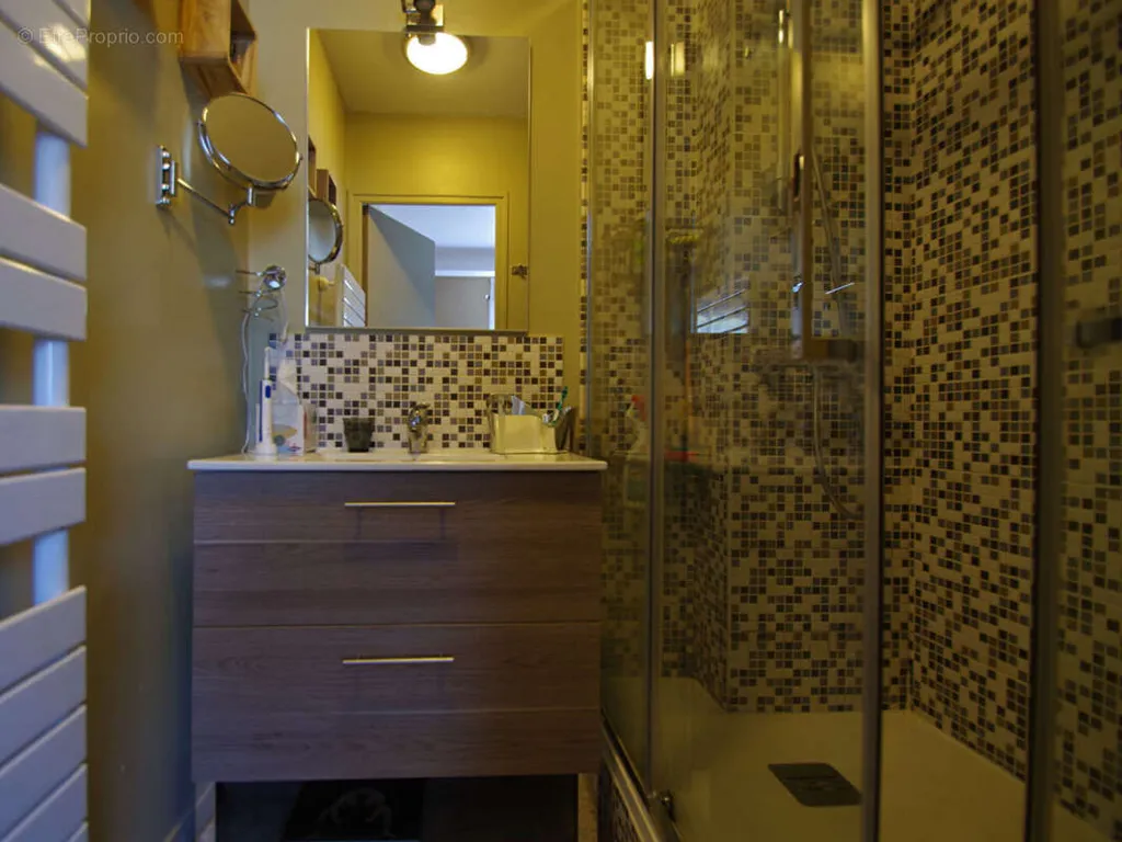 Salles de bain - Maison Familiale avec Jardin à Vertou