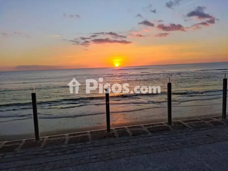 Seafront Apartment with Garden Access in La Coruña