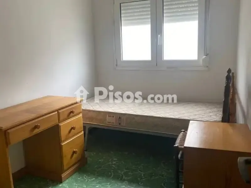 Chambres - Student Flat with Balcony in Eixample-Centre