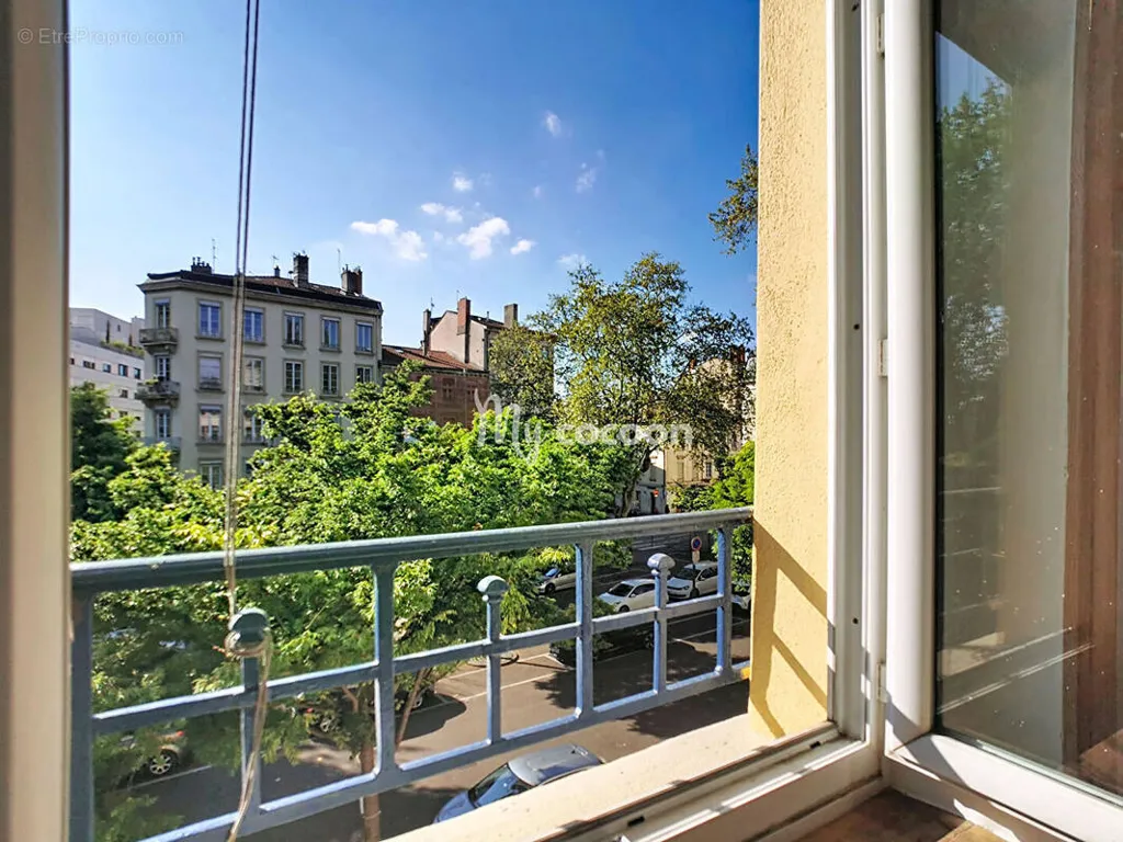 Balcon - Appartement Duplex Rénové Place Saint Louis