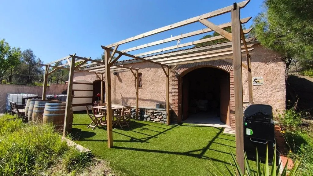 Aed - Boutique Vineyard with Winery in Priorat