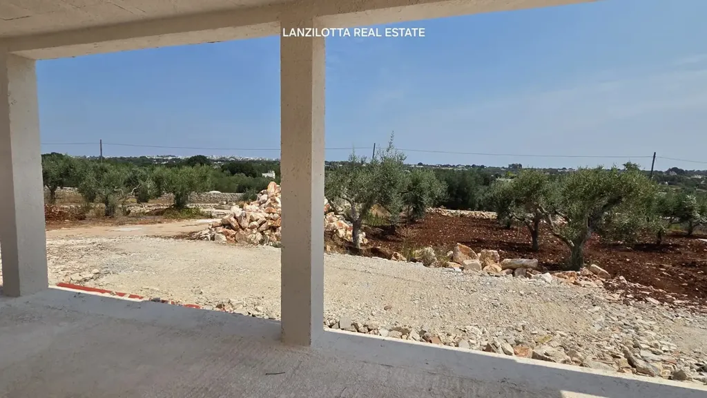 Pièces - Unfinished Villa with Pool in Ostuni