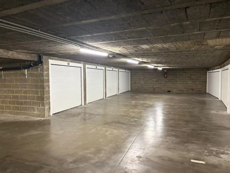 Garaaž - Apartment with City Centre Proximity in Leuven