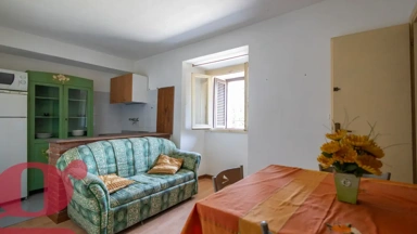 Salle à manger - Historic Two-Bedroom Apartment in Todi