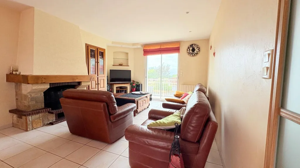 Maison 5 pièces à Bouzille
