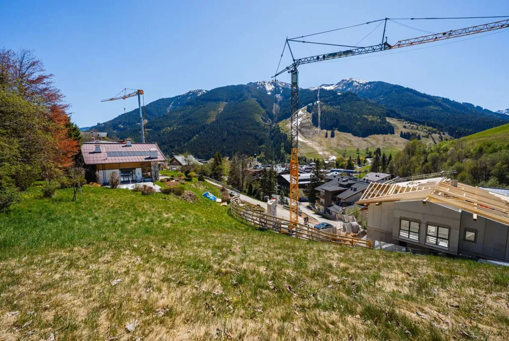 Aed - Central Plot in Saalbach Ski Area