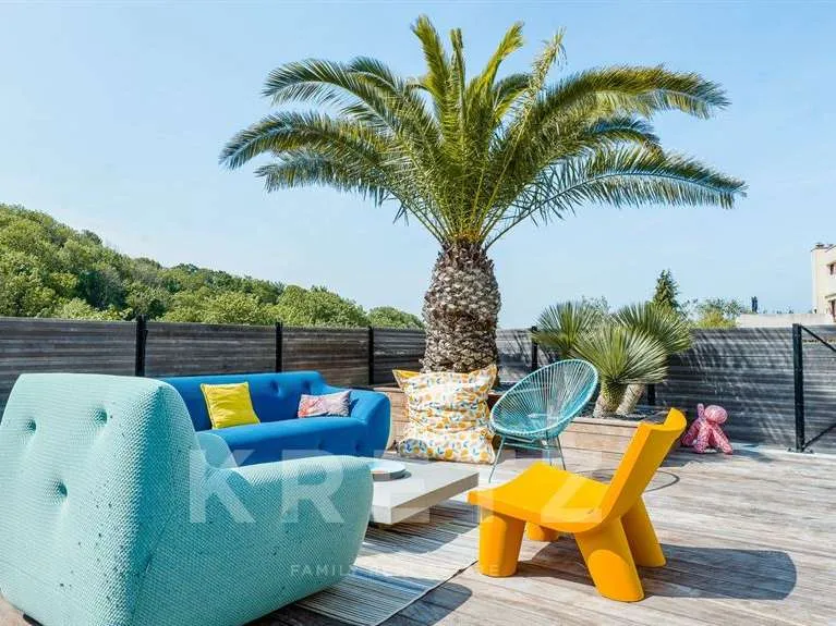 Terrace - Architect-designed Villa with Pool in Saint-Brieuc