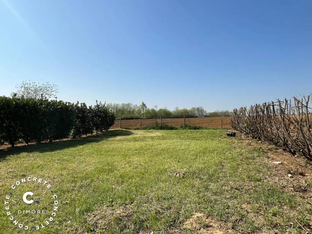 Aed - Ground Floor Apartment with Private Garden in Chieri