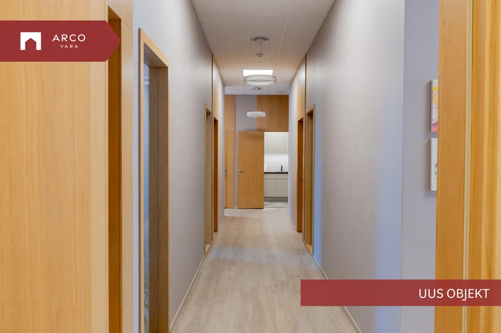 Entrée - Commercial Space with Sea View in Toompea