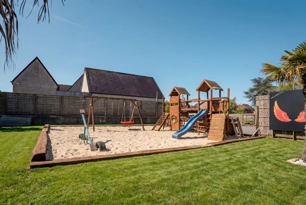 Giardino - Renovated House with Equestrian Facilities in Oudenburg