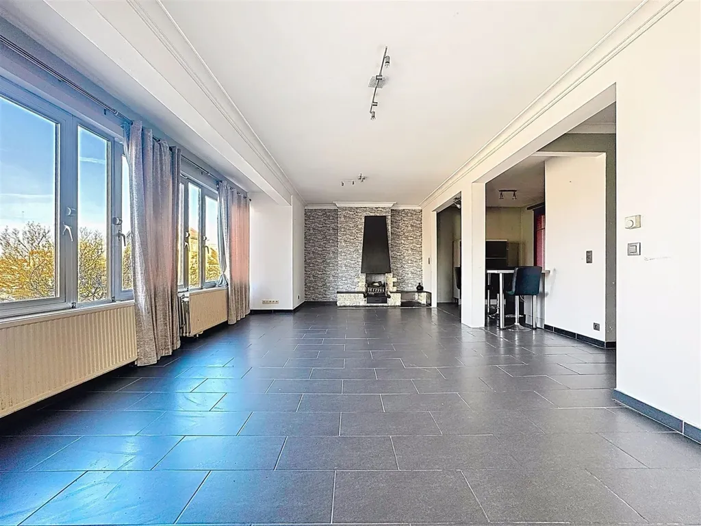 Appartement à Rénover avec Terrasse à Laeken