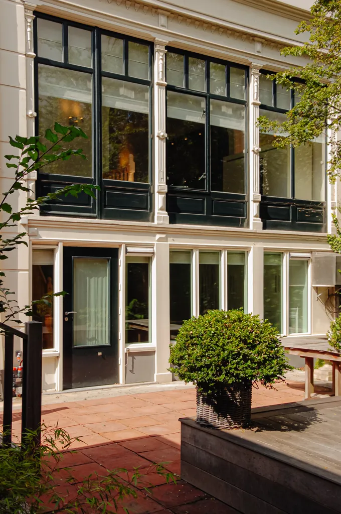Jardin - Rijksmonument Hoekwoning with Garden in Amsterdam