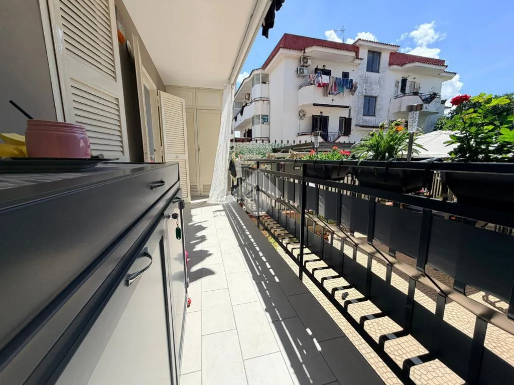 Balcon - Trilocale with Garden in Volla