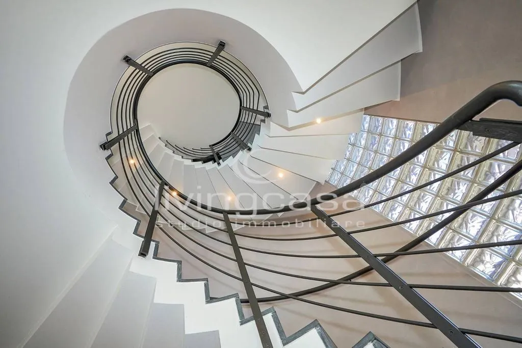 Pièces - Luxury Villa with Panoramic Tower in Besana in Brianza