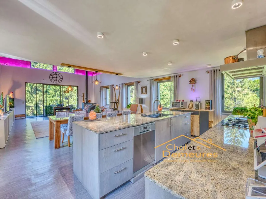 Cucina - Luxury Home with Spa and Pool in Cordon