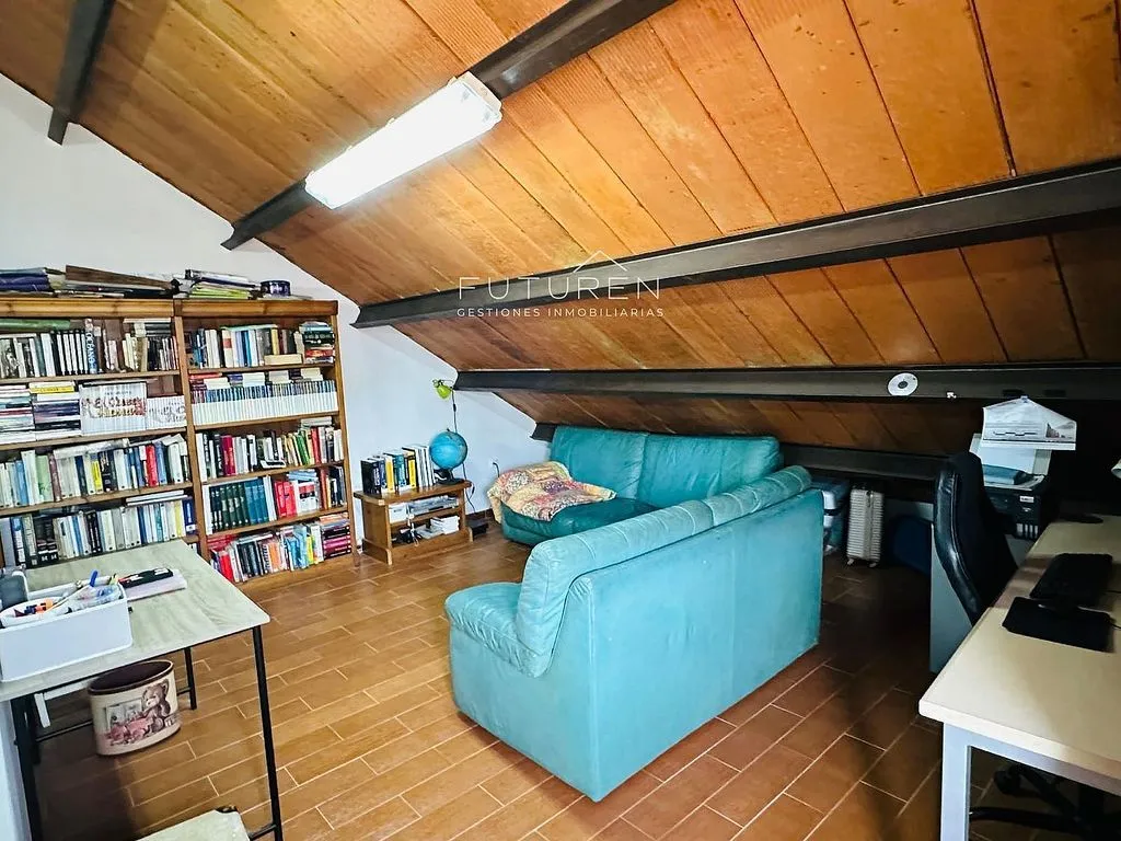 Pièces - Semi-detached House with Air Conditioning in La Línea de la Concepción