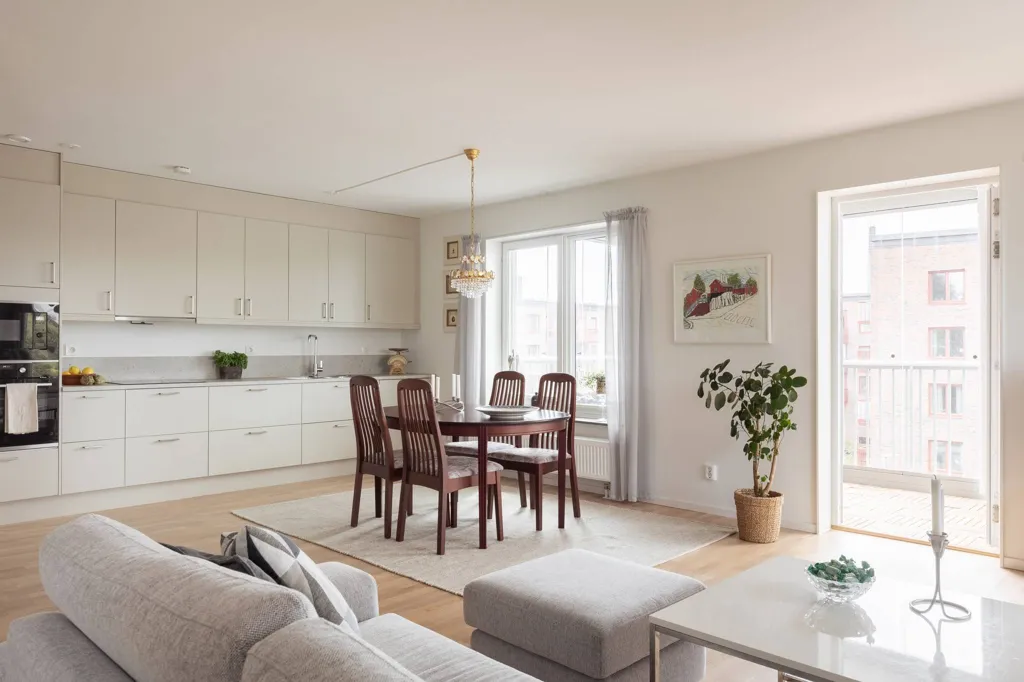 Elutuba - Apartment with Balcony in Stenbärsvägen