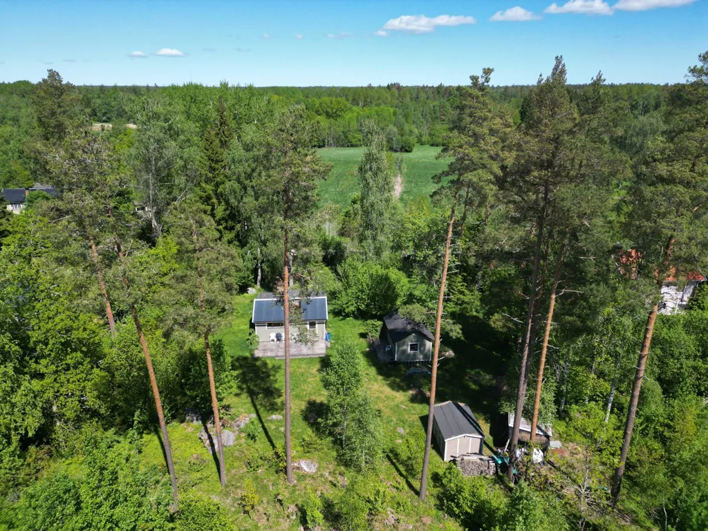 2-toaline maja asukohas Norrtälje kommun