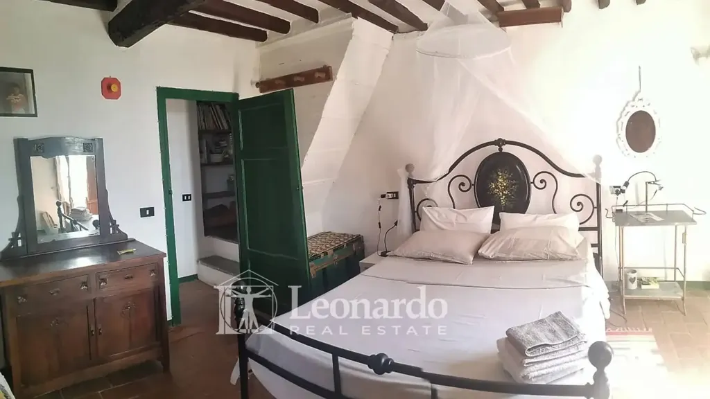 Bedrooms - Rustic Terraced House with Sea View in Massarosa