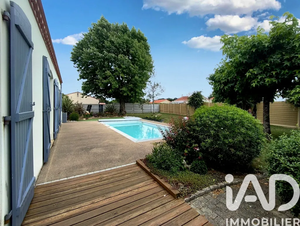 Pool - Detached House with Pool in Essarts-en-Bocage