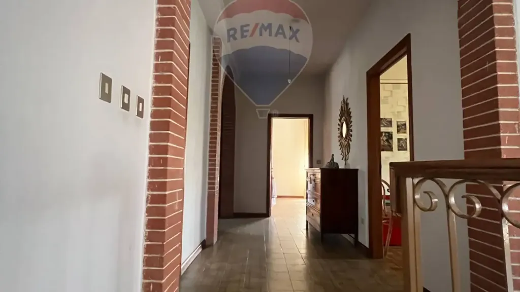 7-room house in IT