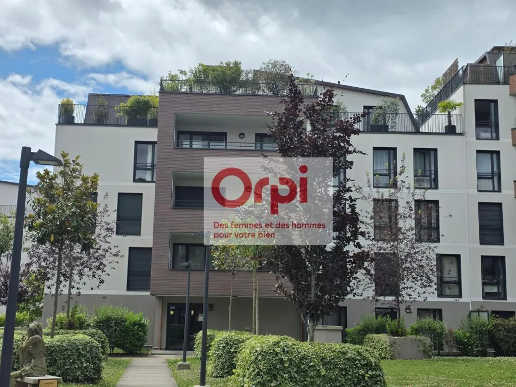 Välivaade - Modern Flat with Loggia in Le Plessis Robinson