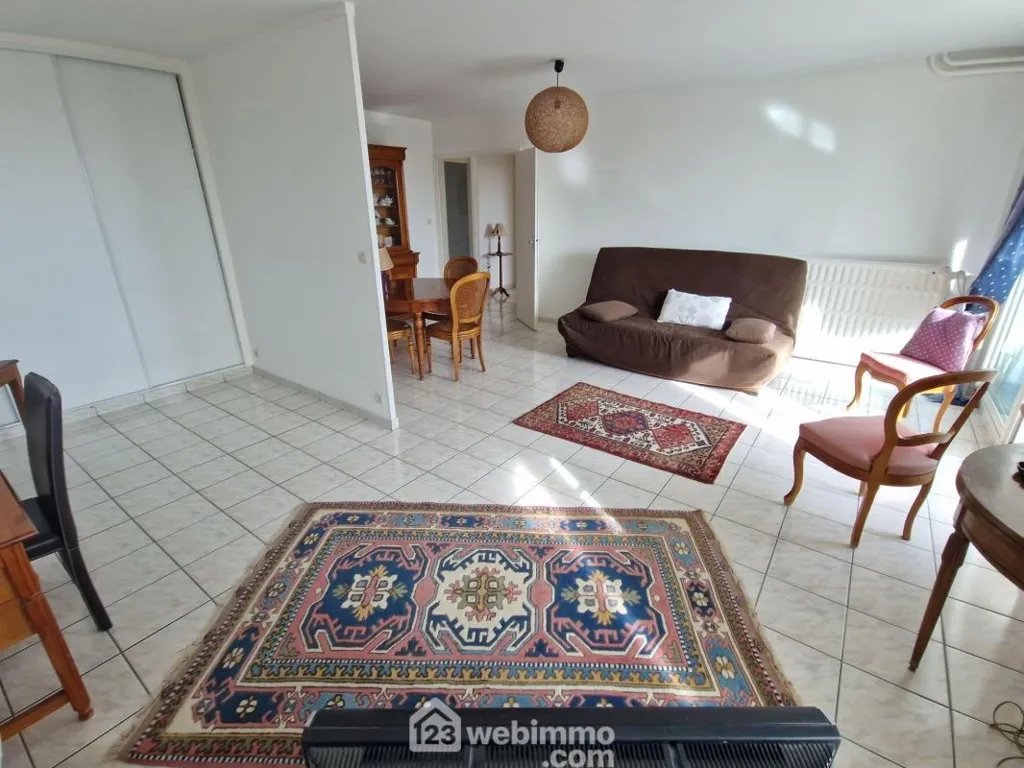 Elutuba - Apartment with Balcony in La Roche-sur-Yon