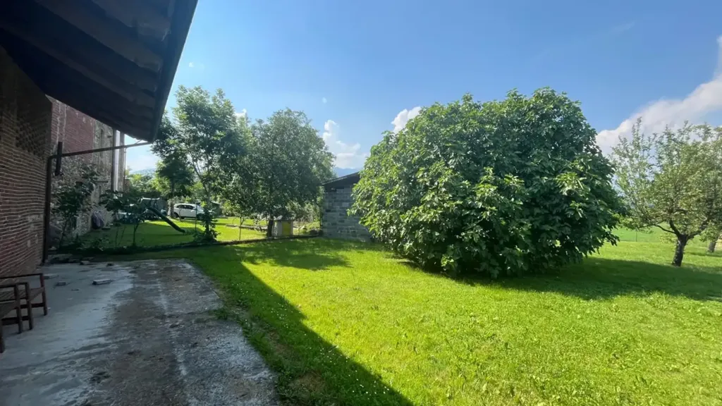 Aed - Terraced House with Garden in Barbania