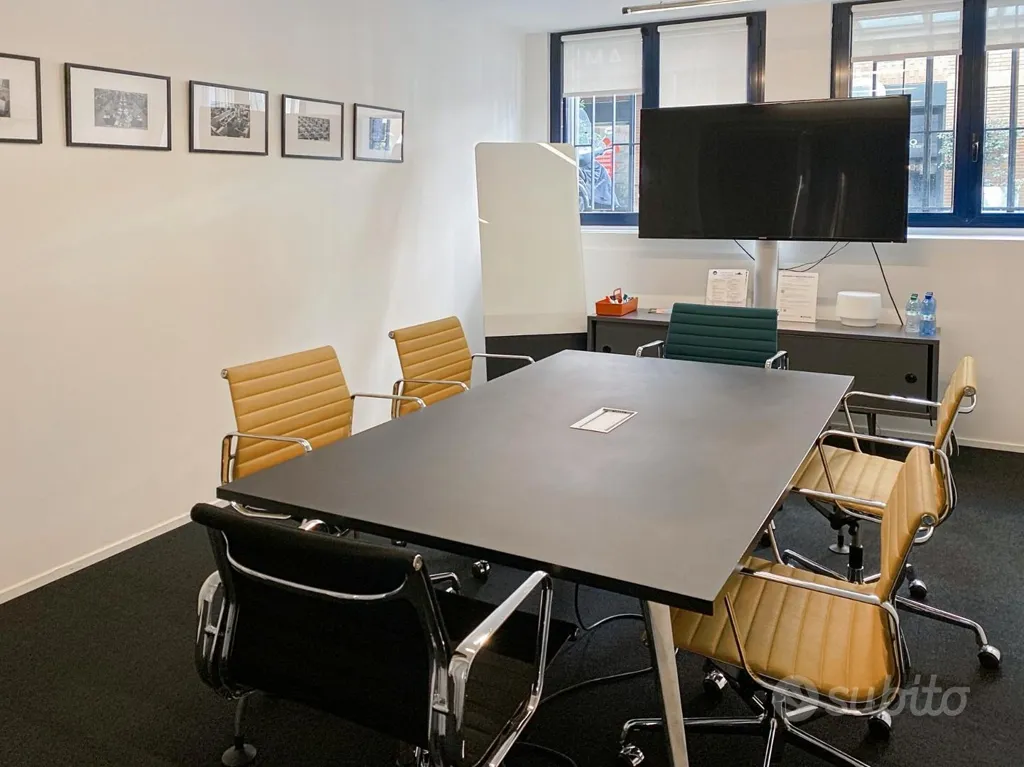 Bureau - Private Office for 10 in Milan