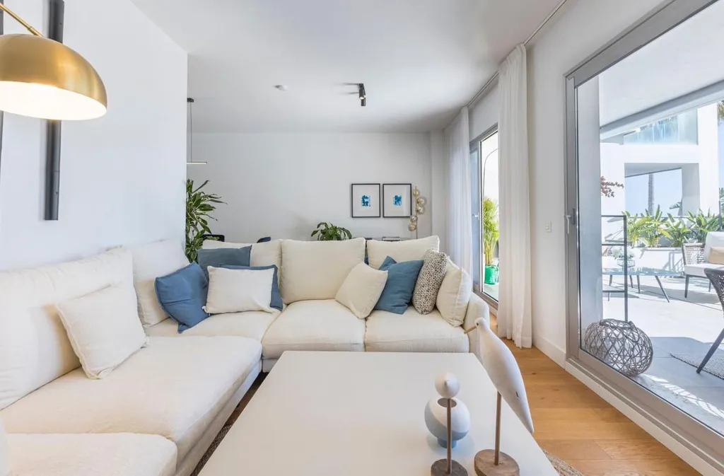 Séjour - Apartment with Private Garden in Mijas Costa