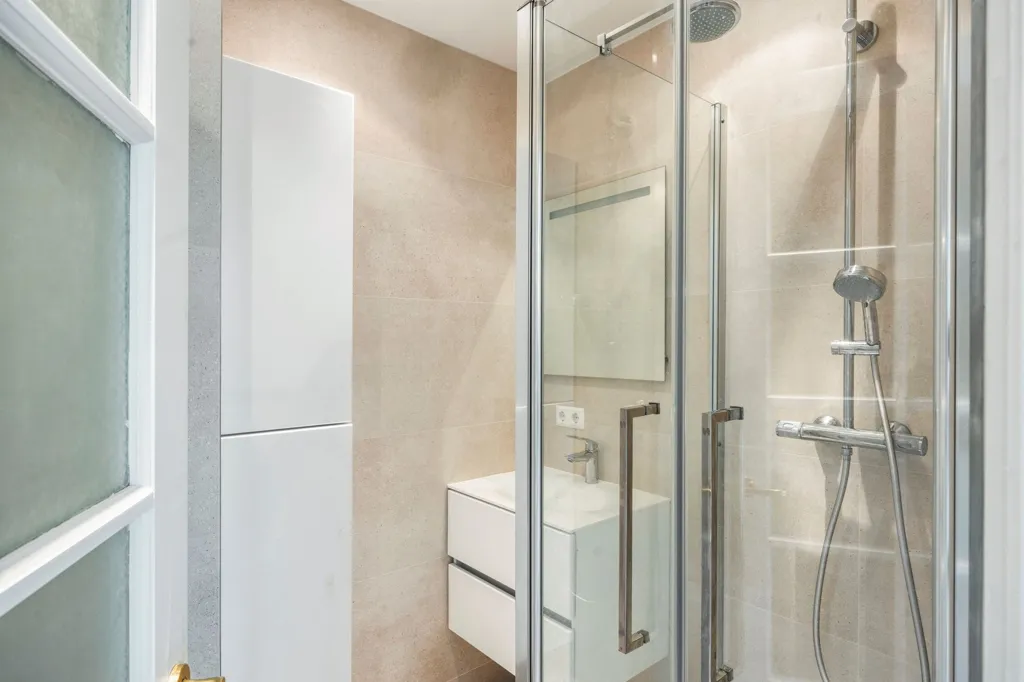 Bagni - Spacious Apartment with Garden in Den Haag