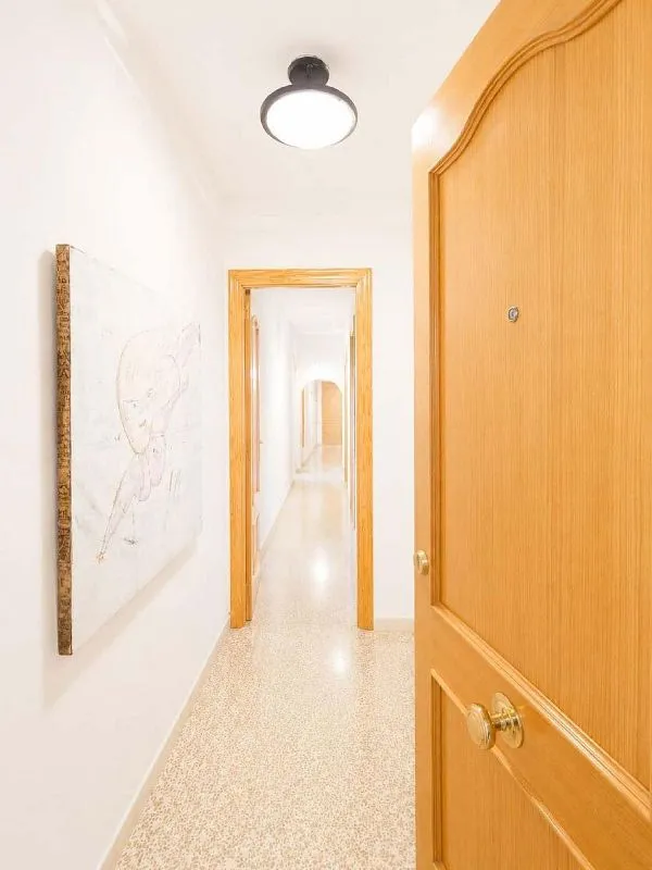 hallway_entrance