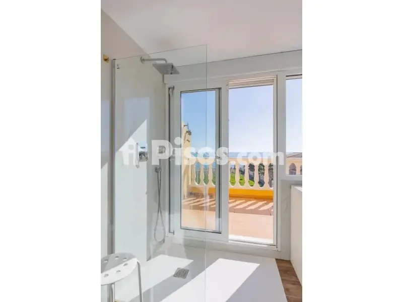 Vannitoad - Seafront Terraced House in Cullera