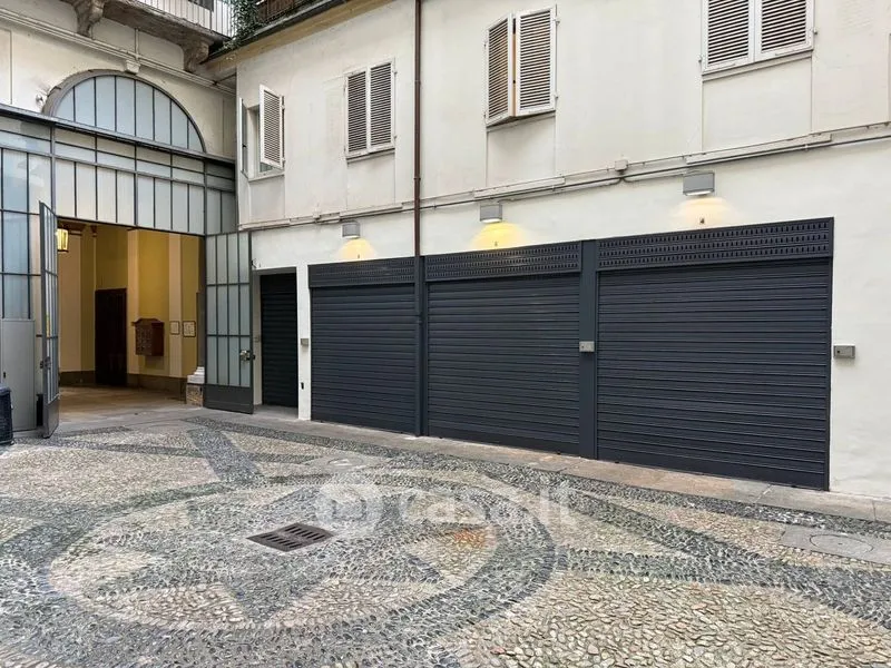 Jardin - Charming Triplex in Historic Building, Turin
