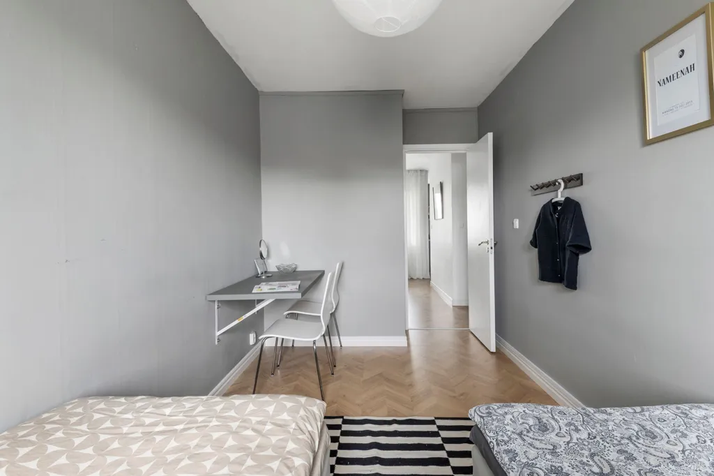 Magamistoad - Apartment with Balcony in Mariehem