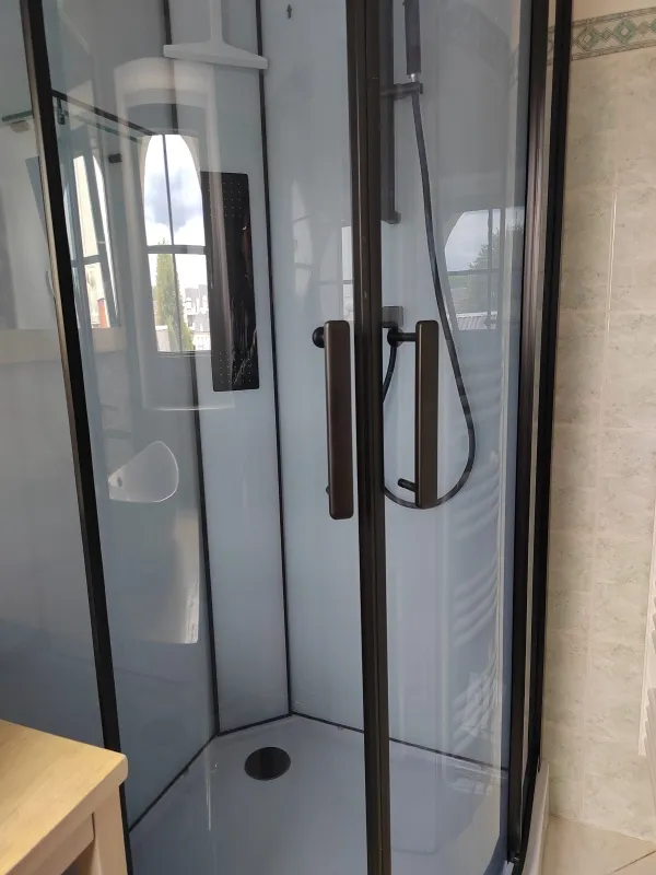 Salles de bain - Appartement Meublé 1 Pièce à Orléans