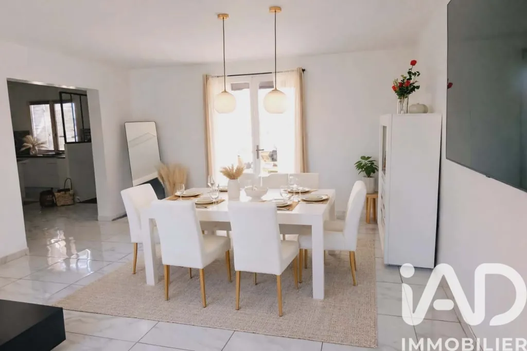 Dining Room - Detached House with Terrace in Sury-le-Comtal